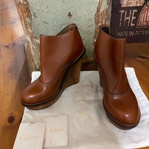 Chloe Tan Leather and Wood Wedge Bootie Sz. EU38